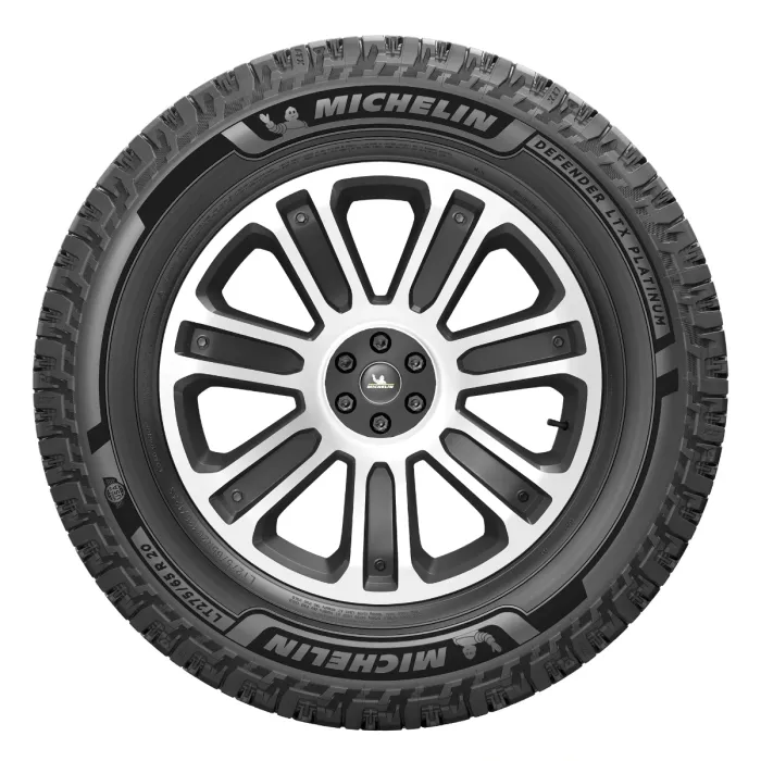 MICHELIN DEFENDER LTX PLATINUM NEW Tire 265/60R20 2656020 121S 34778